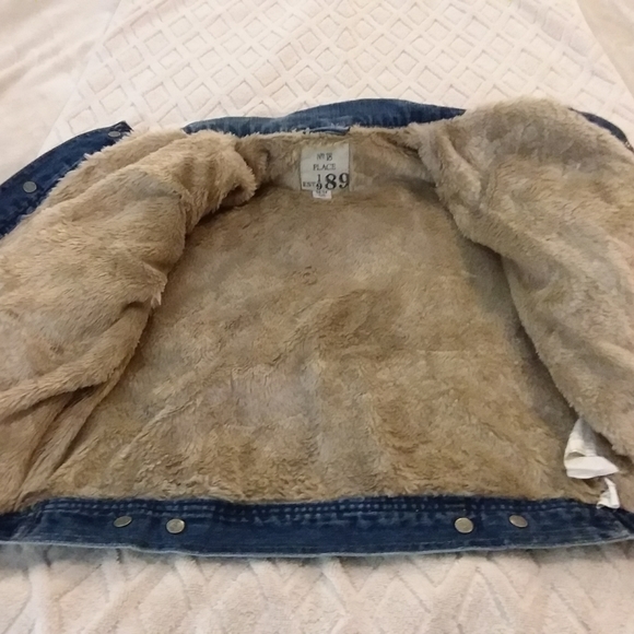 ⬇️Place fleece-lined Jean jacket-EUC - Picture 3 of 6